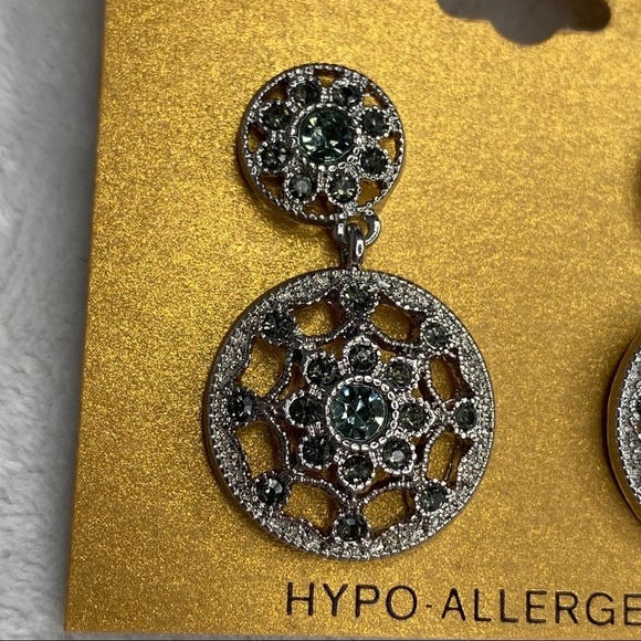 Monet Jewelry Set - Picture 3 of 9